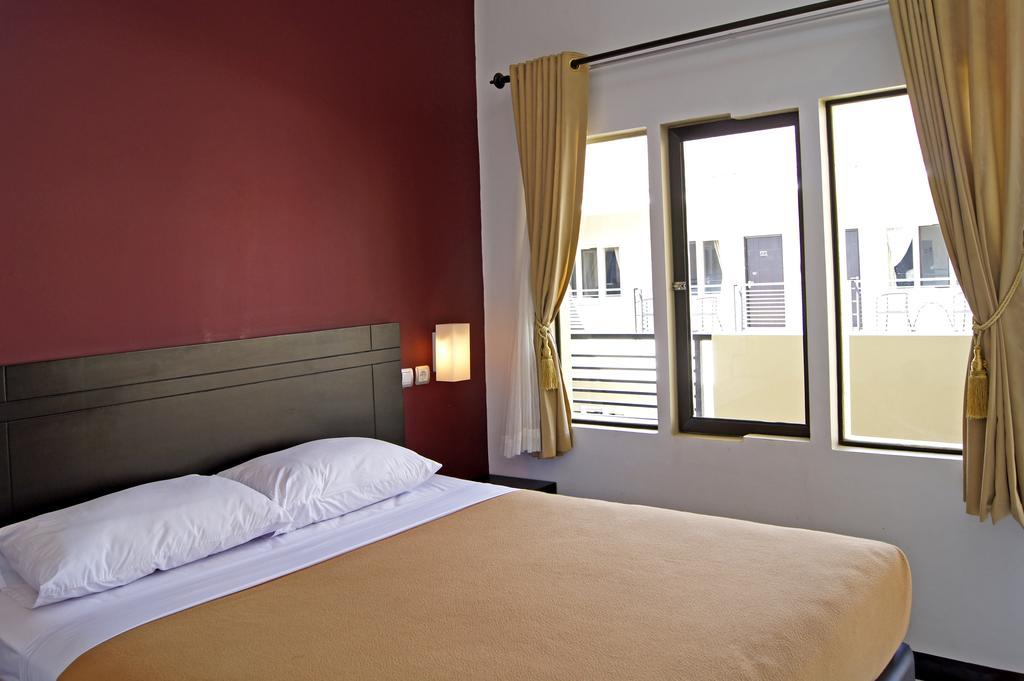 The Winner Premier Hotel Pemalang Kamer foto