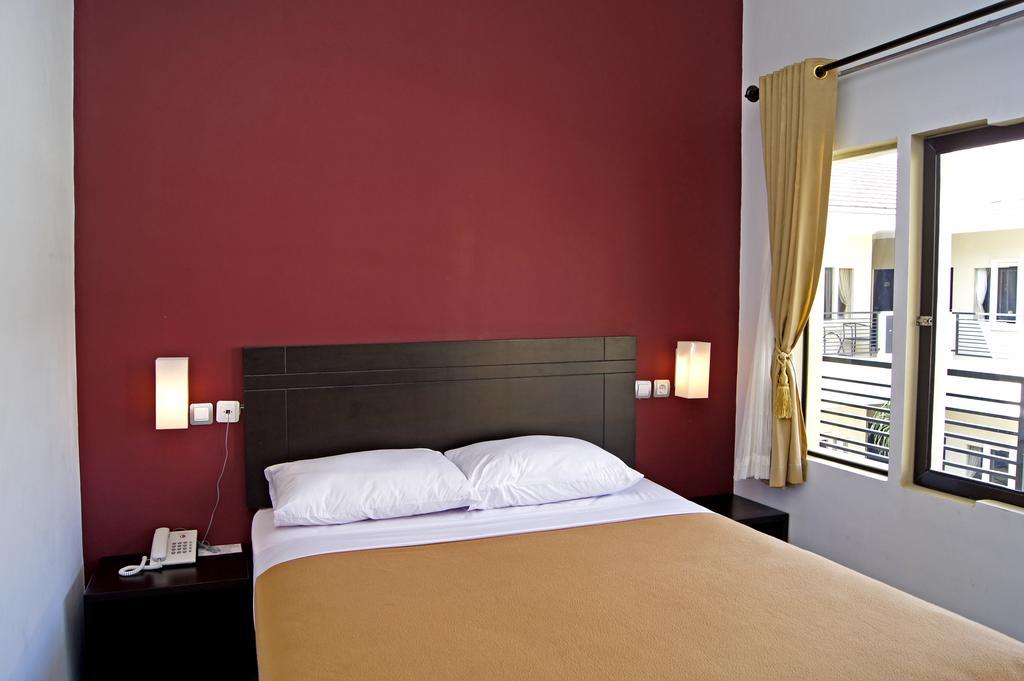 The Winner Premier Hotel Pemalang Kamer foto