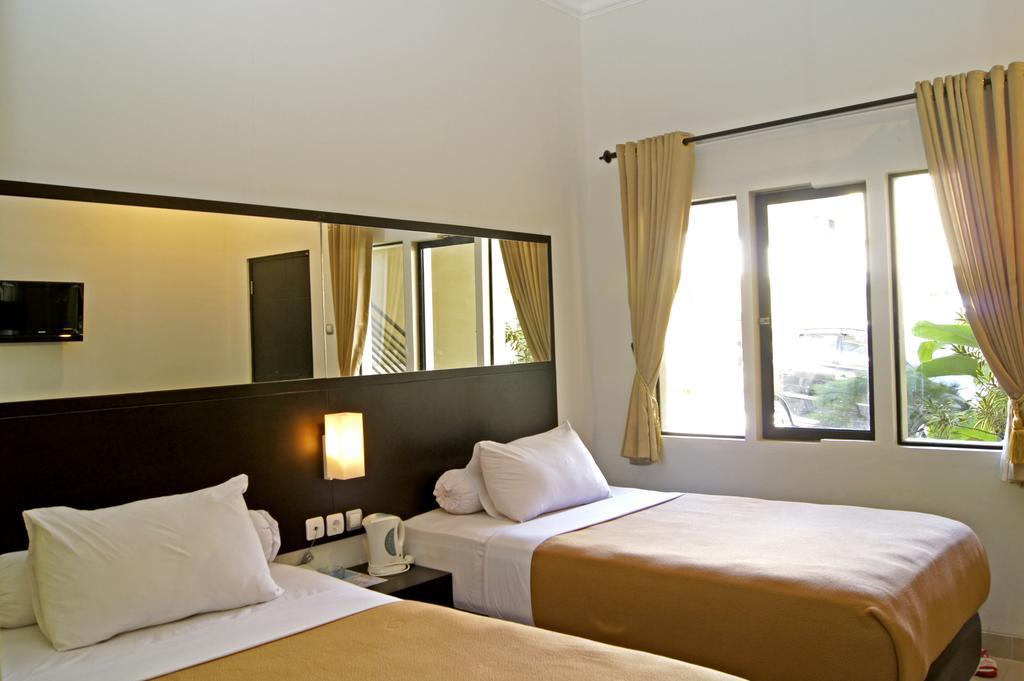 The Winner Premier Hotel Pemalang Kamer foto