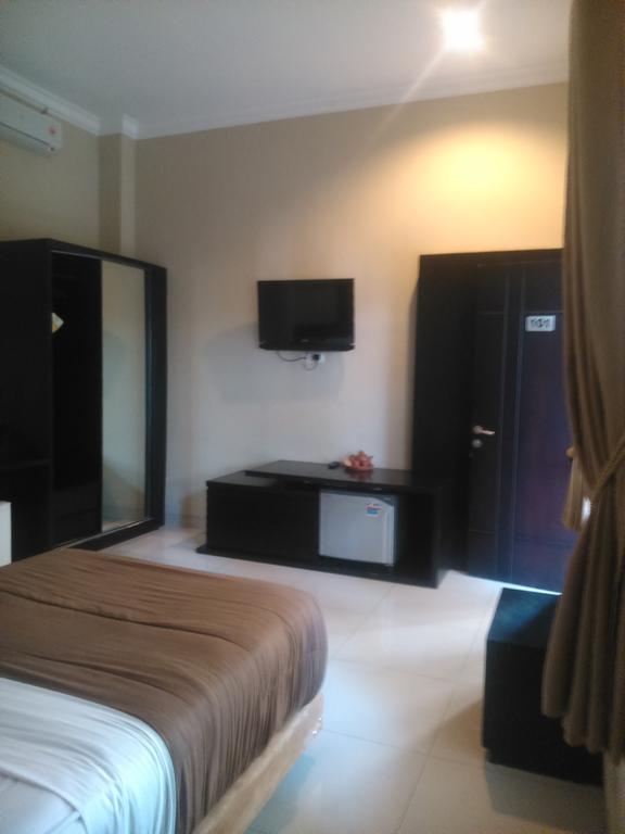 The Winner Premier Hotel Pemalang Buitenkant foto