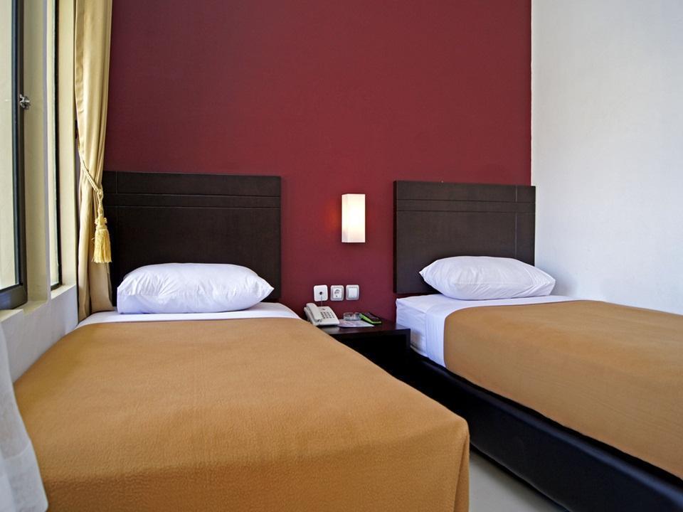 The Winner Premier Hotel Pemalang Buitenkant foto