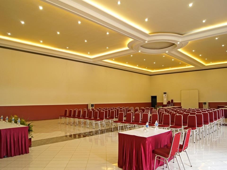 The Winner Premier Hotel Pemalang Buitenkant foto